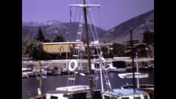 Athene Griekenland Juni 1974 Vrouwen Haven Boot Scene Jaren — Stockvideo
