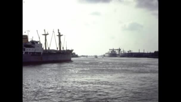 Bremen Alemania Abril 1976 Barcos Escena Navegación Los Años — Vídeo de stock
