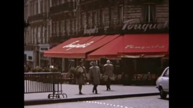 Paris, Fransa 1974: Paris şehir manzarası 70 'lerde