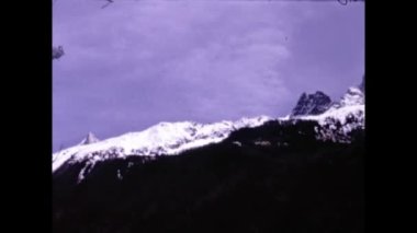 Chamonix, Fransa 1974: Chamonix dağ manzarası 70 'lerde