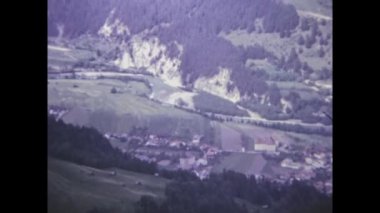 Tirolo, İtalya Mart 1974: 70 'lerdeki Tirolo dağ manzarası