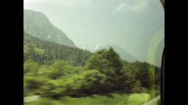 Pula, Hırvatistan Haziran 1984: 80 'lerde dağlarda otobüs gezisi