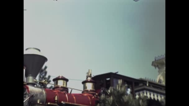 Paryż Francja Maj 1992 Widok Paryskiego Parku Rozrywki Disneyland Latach — Wideo stockowe