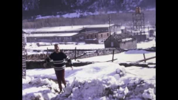 Campo Blenio Switzerland December 1971 Village Swiss Alps Scene — 图库视频影像