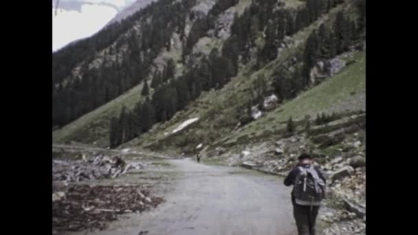 Dorf Tirol Italien März 1974 Tiroler Berglandschaft Den 70Er Jahren — Stockvideo