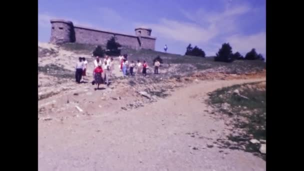 Pula Croazia Giugno 1984 Gruppo Turisti Vacanza Montagna Negli Anni — Video Stock