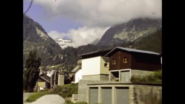 Sarnen Suiza Mayo 1984 Viaje Largo Escena Las Montañas Suizas — Vídeo de stock