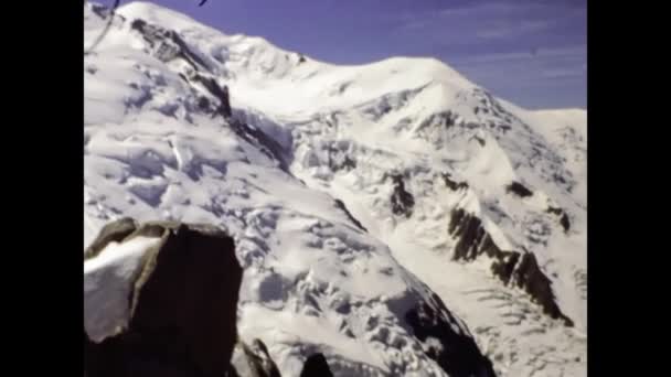 Chamonix France Június 1984 Mont Blanc Top View Scene 60S — Stock videók