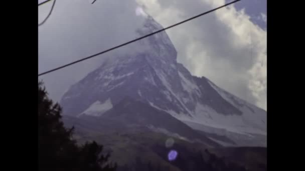 スイス ツェルマット ジュナ1984年 80年代のツェルマット村の風景 — ストック動画