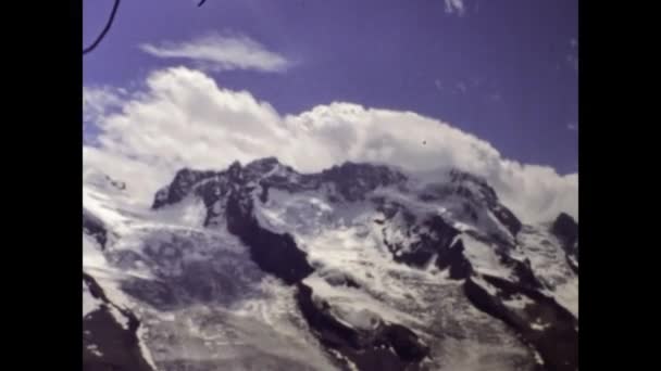 Zermatt Schweiz Juna 1984 Schweizisk Bergspanoramascen Talet — Stockvideo