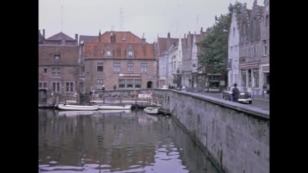 比利时布鲁塞尔 1968年5月 60年代布鲁塞尔城市景观 — 图库视频影像