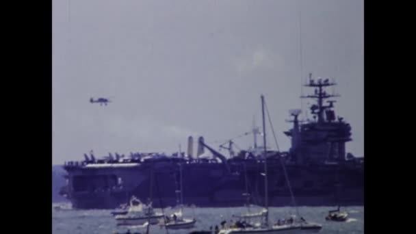 Portsmouth Ηνωμένο Βασίλειο Μαΐου 1994 Πολεμικό Πλοίο Μεταξύ Πολλών Πλοίων — Αρχείο Βίντεο