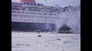 Knightsbridge, Birleşik Krallık 1959: 60 'larda liman sahnesinde büyük gemiler