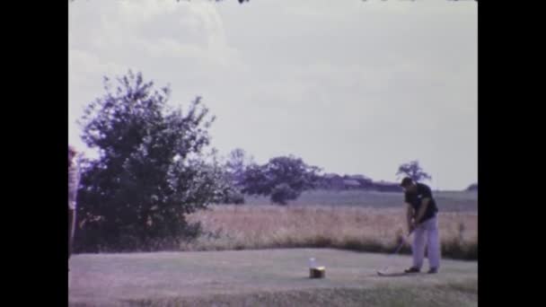 Londyn Wielka Brytania Może 1955 Ludzie Grają Golfa Latach Tych — Wideo stockowe
