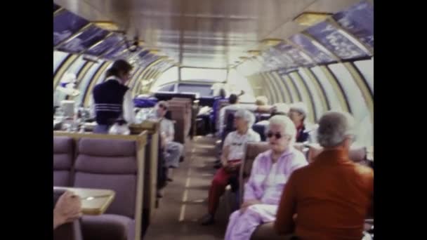 Fairbanks United States July 1987 People Travel Futuristic Train Scene — Stock Video