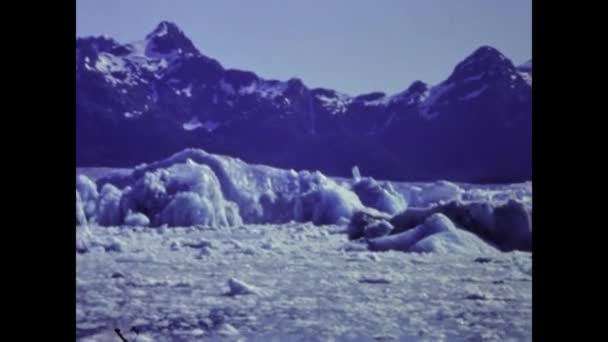 Фэрбенкс Сша Июль 1987 Ледовый Пейзаж Аляски Летом Туристами Посещающими — стоковое видео