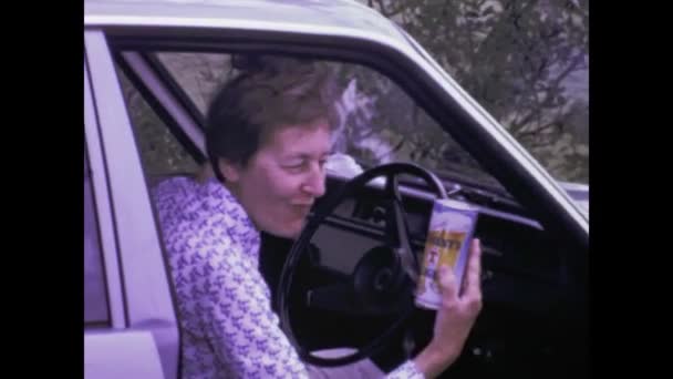 Dufftown United Kingdom May 1979 Woman Car Stopped Eat Scene — Video Stock