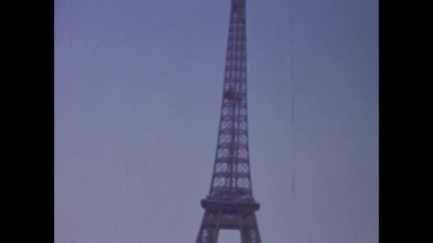 Paryż Francja Maj 1955 Widok Paryż Wieżą Eiffla Scenie Lat — Wideo stockowe