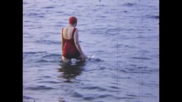 Bethany Beach United States June 1958 Woman Swimming Sea Scene — Vídeos de Stock