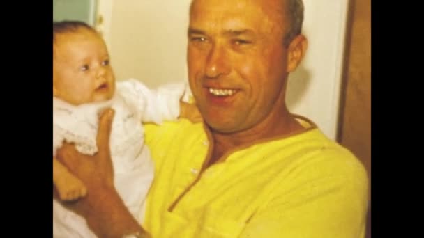 Miami United States June 1966 Dad Hold His Baby Arm — Vídeo de stock