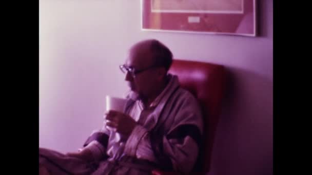 アメリカ合衆国マイアミ1966年5月 60歳で入院 — ストック動画
