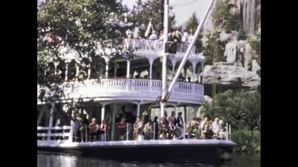 Anaheim Abd Haziran 1974 Lerde Nehir Sahnesinde Antik Vapur — Stok video