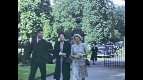 Washington United States May 1946 Guests Arrive Wedding 40S Scene — Video