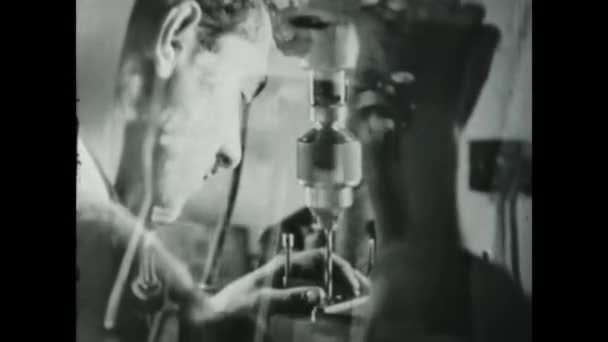 1943年 昭和18年 5月ドイツ ベルリン 40年代の産業機械 労働者の現場 — ストック動画