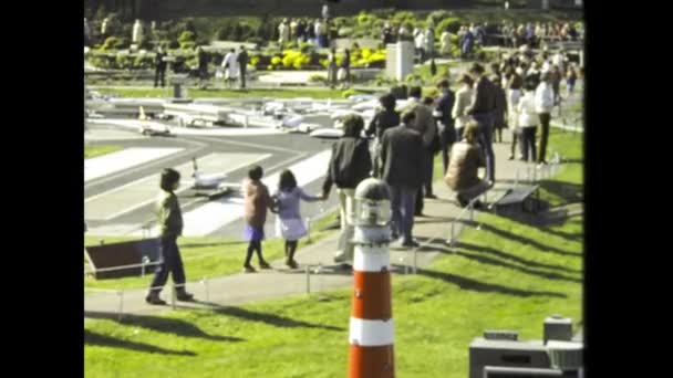 Aia Netherlands June 1980 Madurodam Park Holland Miniature Scene 70S — Vídeo de stock