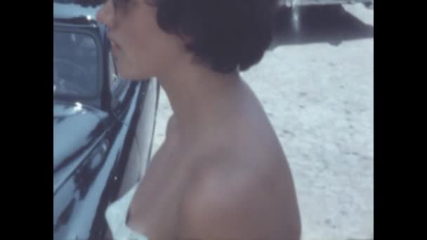 Nice Frankrike Juni 1959 Sexig Flicka Kropp Detalj Scen Talet — Stockvideo