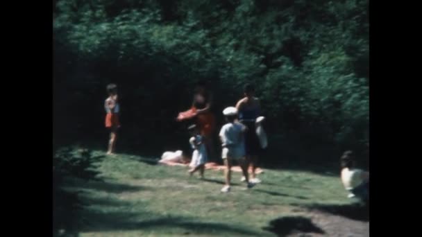 Val Non Italien Juni 1983 Dolomiter Semester Familj Minnen Scen — Stockvideo