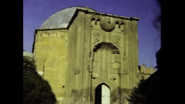 Konya Turkey June 1985 Mevlana Museum Scene 80S — Video