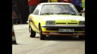 Berlin, Almanya Haziran 1976: 70 'lerde Slalom araba yarışı sahnesi