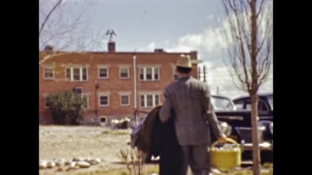 Albuquerque Stany Zjednoczone Czerwiec 1947 Amerykański Parking Scenie Lat Tych — Wideo stockowe