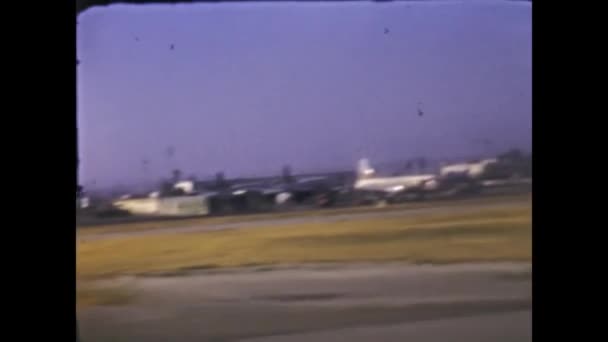 San Diego United States June 1947 Airport Planes 40S Scene — Vídeo de stock