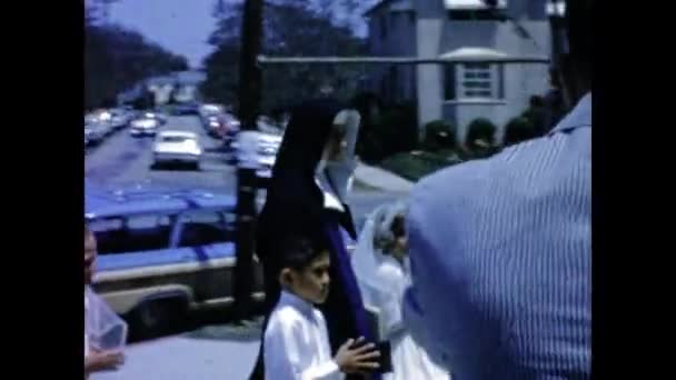 Сан Диего Сша Июнь 1947 Христианская Религиозная Процессия Детьми Сцене — стоковое видео