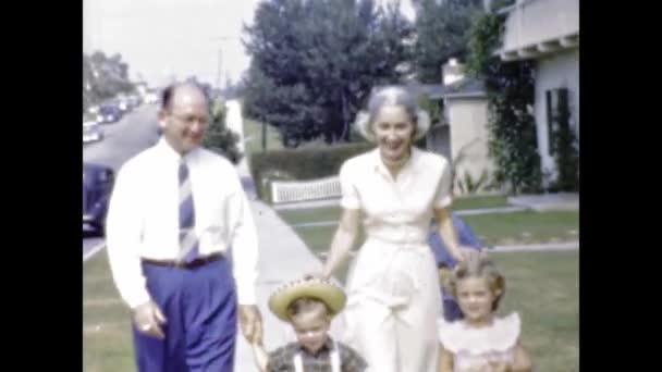 San Diego United States June 1947 American Family Portrait Scene — 비디오