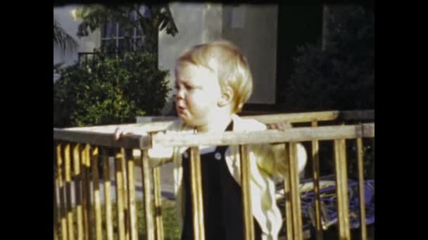 San Diego Stany Zjednoczone Może 1947 Kids Home Letnia Scena — Wideo stockowe