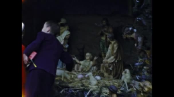 San Diego United States May 1947 People Visiting Giant Nativity — Video Stock