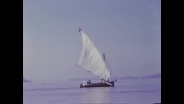San Diego United States May 1947 Small Lake Sailboats Scene — 비디오