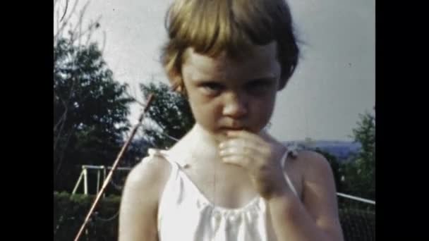 San Diego United States May 1947 Little Girl Sucks Lollipop — Stock Video