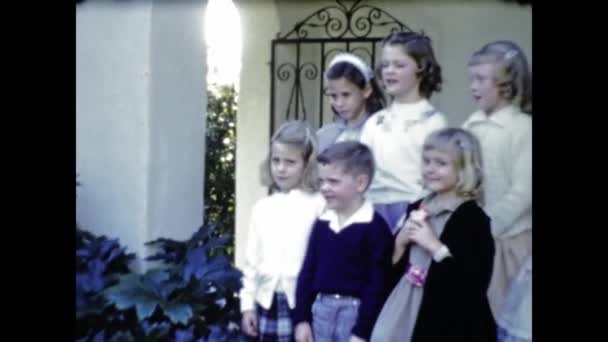 San Diego United States June 1947 Taking Family Photo Kids — Stock Video