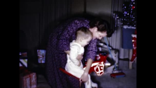 San Diego United States June 1947 Christmas Home Family Memories — Vídeos de Stock