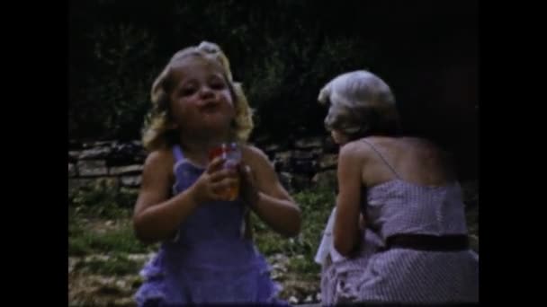 1947年 昭和22年 アメリカ人8ミリ家族の40代の記憶 — ストック動画