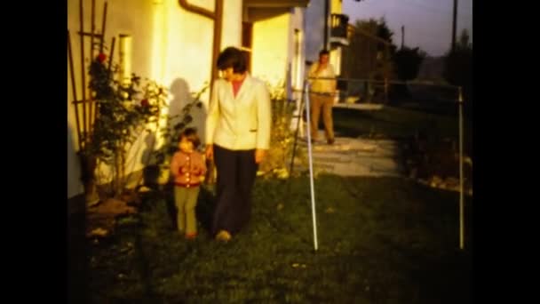 1976年6月 德国柏林 70年代的旧式家庭记忆场景 — 图库视频影像
