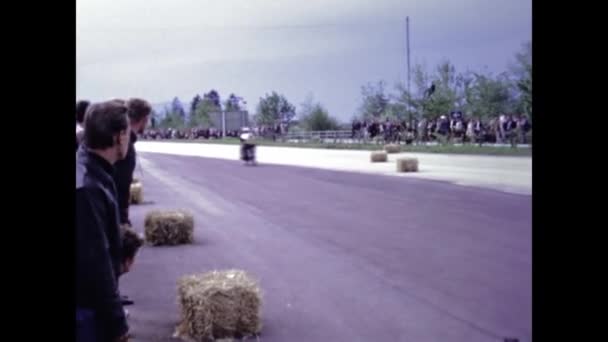Salzburg Austria June 1976 Car Race Circuit Scene 70S — Stock Video