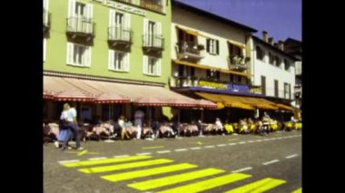 Ascona, İsviçre 1984: 80 'lerde Maggiore Gölü önündeki Ascona köyü manzarası