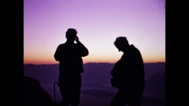 Dolomitler, İtalya 1974: 70 'lerde günbatımı silueti