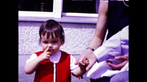 Zürih Sviçre Mayıs 1974 Lerde Aile Anıları — Stok video