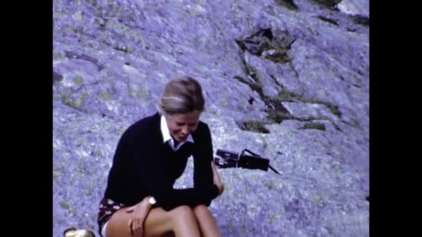 Dolomites Italy May 1974 Hiker Top Mountain Scene 70S — Stock Video
